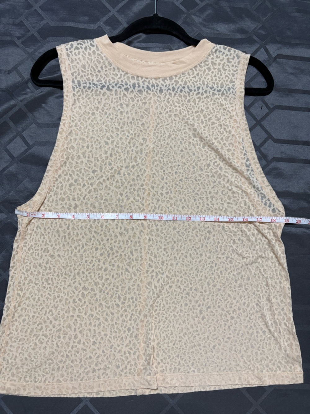 Lululemon Veil Tank Large Size 4 - Picture 5 of 6